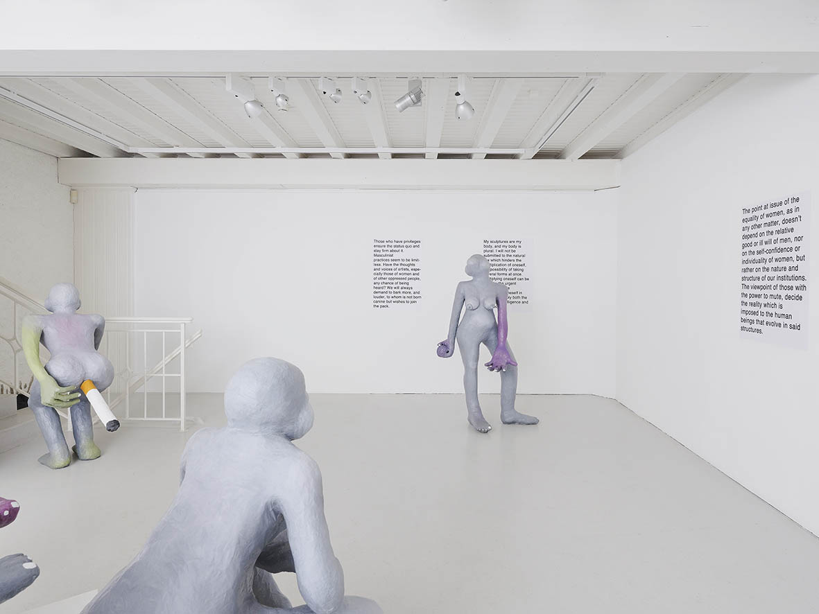 Installation de Nastasia Meyrat, vue de l'exposition "Expanding Bodies" à Ferme de la Chapelle