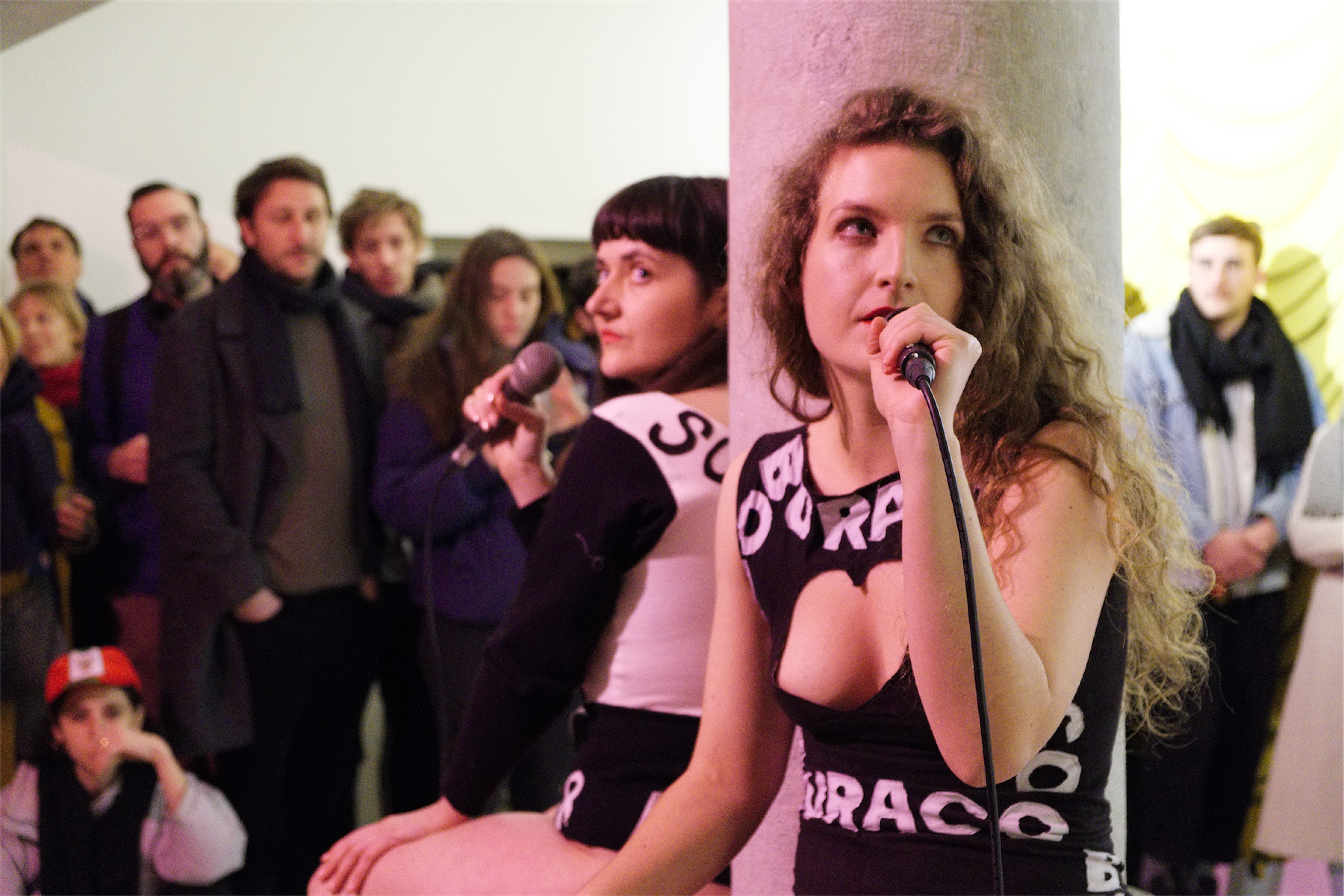 Performance de Léa Meier "GUERISON BABY GIRL" à la Ferme de la Chapelle