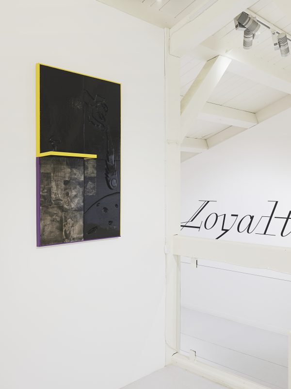 Installation de Loucia Carlier "Sans titre", vue de l'exposition "Challenger" à la Ferme de la Chapelle