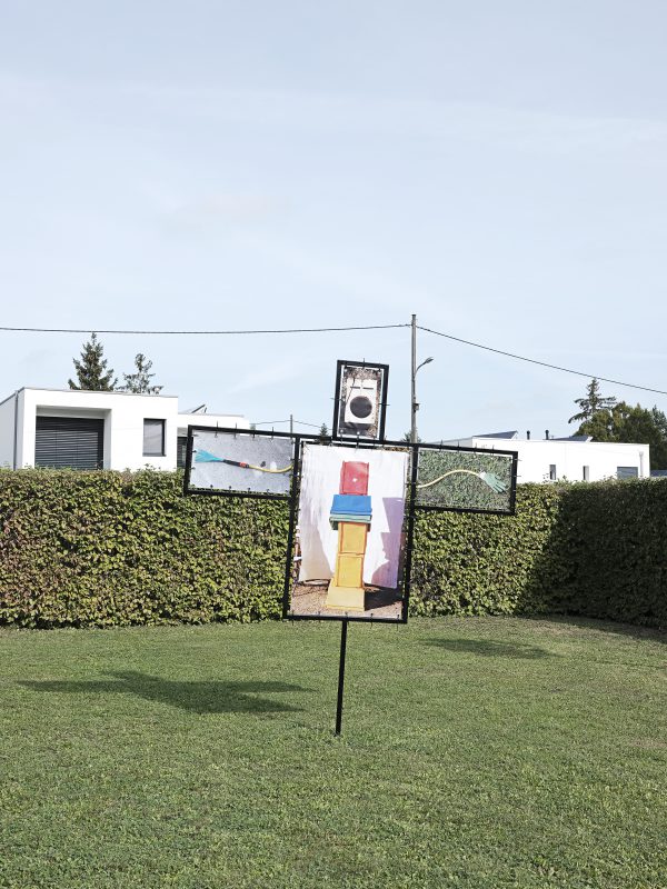 Installation de Charlotte Krieger "Pascal", vue de l'exposition "Challenger" à la Ferme de la Chapelle